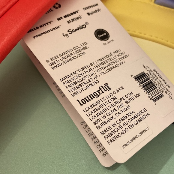 NEW Hello Kitty Loungefly mini backpack & more - Picture 5 of 12